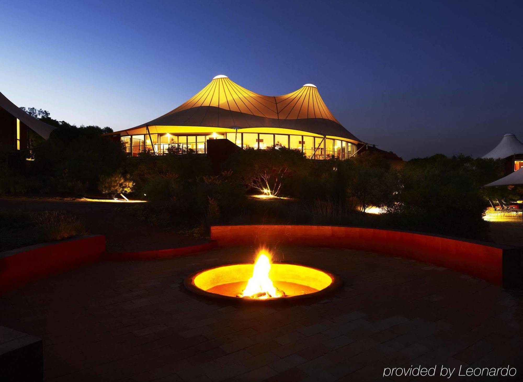 Longitude 131 Hotel Ayers Rock Exterior foto